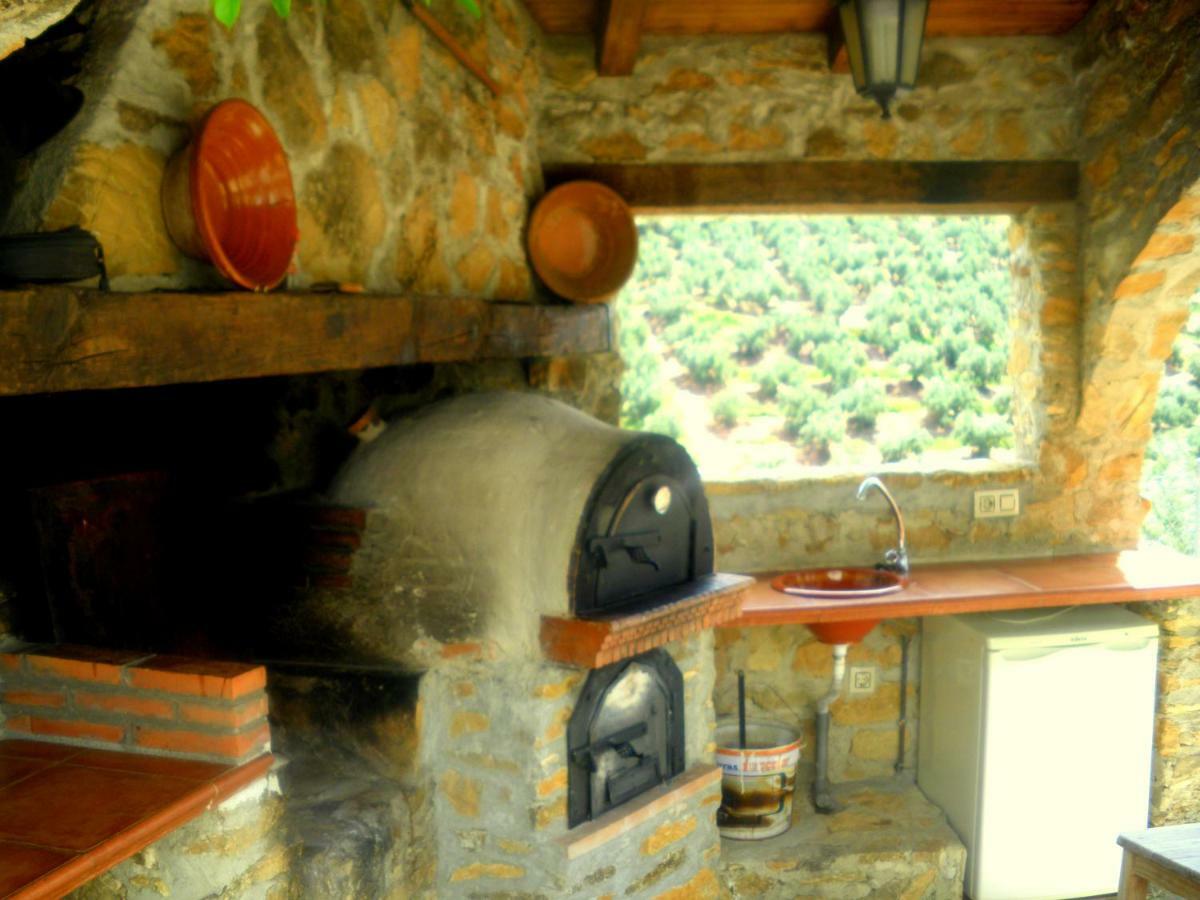 Alojamiento Rural El Agueelo Huelma ภายนอก รูปภาพ